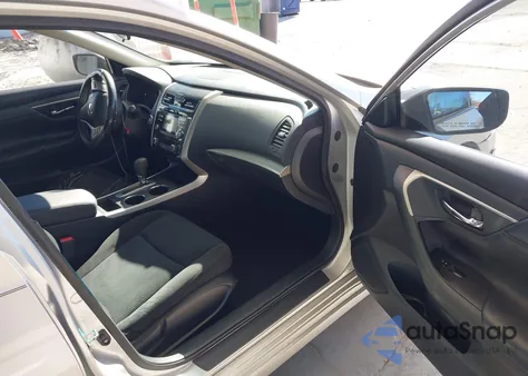 2015 Nissan Altima 2.5 Sv from USA, damaged, VIN 1N4AL3AP8FC479354